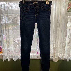 Short Blue Hollister Skinny Jeans